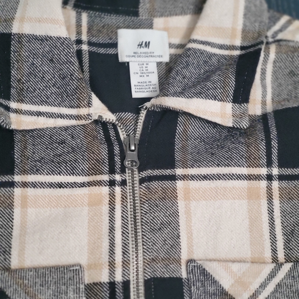 H&M Checkered Zip-Up Jacket in Black and Cream